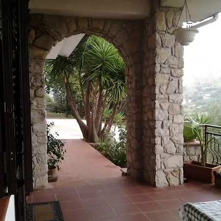 Le Farfalle Bed & Breakfast *